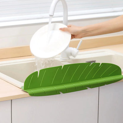 Kitchen Sink Water Guards Soft Banana Leaf Shape Water Sink Flap Block with Suckers Oil-Proof Proof Sink Access